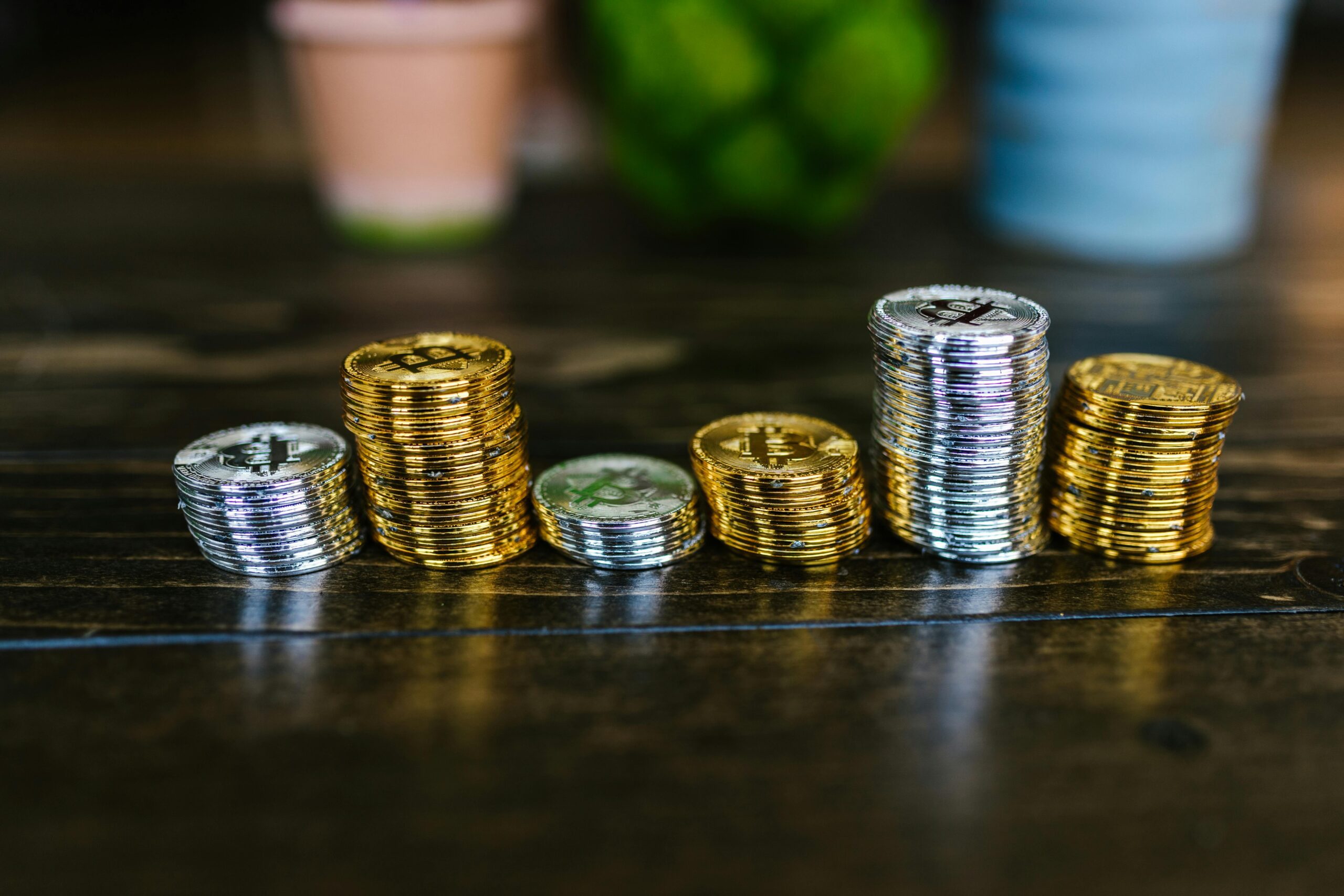 Criptomoedas e Descentralização Financeira no Rap: Dinheiro Direto e Liberdade para Artistas